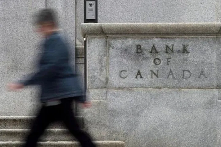 بانک کانادا نرخ بهره را ثابت نگه می‌دارد، اما نسبت به افزایش احتمالی آن هشدار می‌دهد