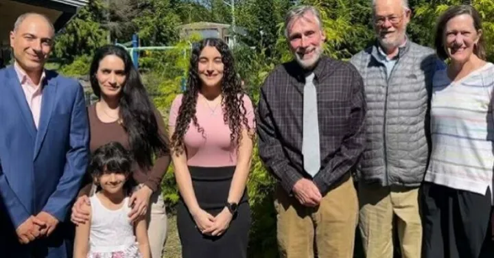 یک نوجوان ایرانی بورسیه‌ی ۴۰ هزار دلاری بنیاد کناره‌ی اقیانوس آرام را دریافت کرد