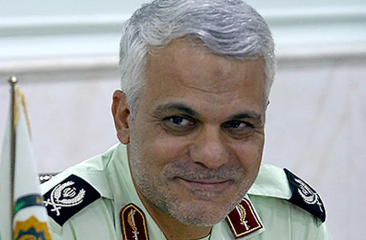 پیج رسمی این هنرمند اعلام کرد: کنسرت همایون شجریان در کانادا به تعویق افتاد؛ کسانی که بلیت خریده‌اند، نگران نباشند