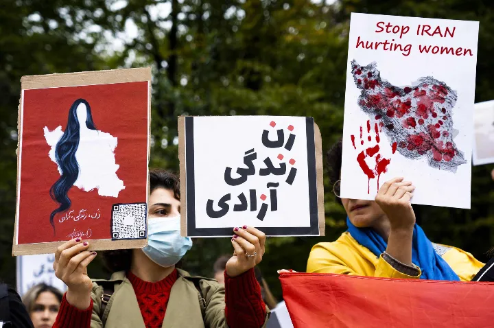 “شعوری” که “شعار” یک ملت شد: زن، زندگی، آزادی