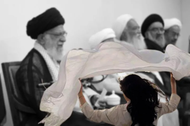 نبردِ دختران عصر اینترنت با پیرمردان عصر حجر