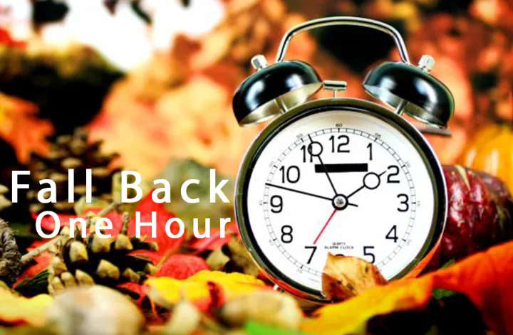 ساعت‌ها در کبک و انتاریو در ششم نوامبر، یک ساعت به عقب کشیده می‌شود