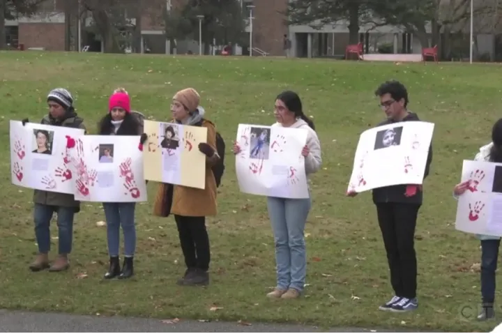 همبستگی دانشجویان دانشگاه ویکتوریا با معترضان در ایران
