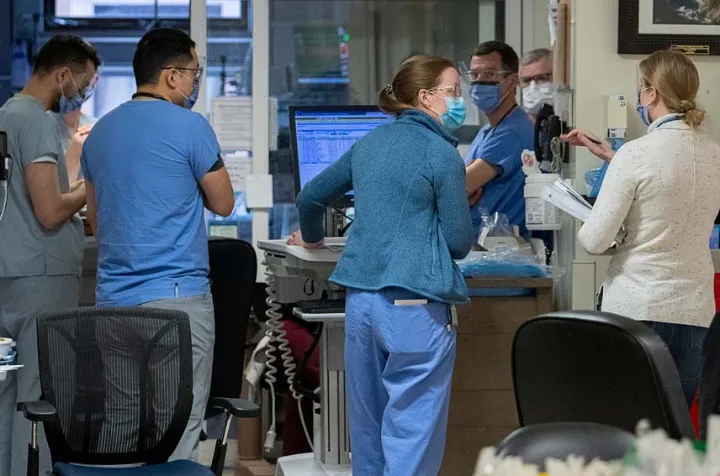 موج مهاجرت پزشکان جوان کانادایی به خارج از کشور