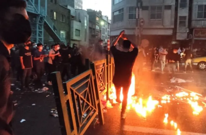 دست کم ۸۴ معترض بازداشت‌شده در خطر اعدام‌اند