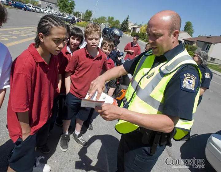 حمله دانش‌آموز ۱۳ساله به معلمی در کبک