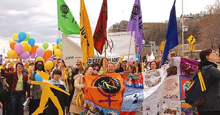 از راهپیمایی علیه حجاب اجباری تا راهپیمایی برای «نان و گل سرخ»