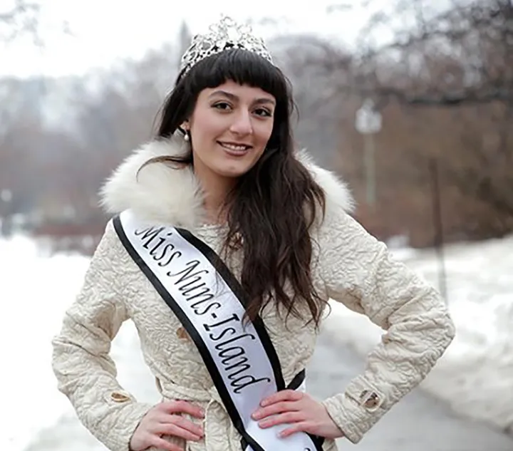 شرکت در کارهای جمعی و داوطلبانه بخشی از زندگی من در کاناداست