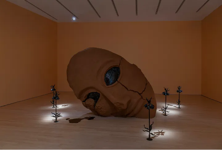 در جستجوی گذشته‌ی نادیده