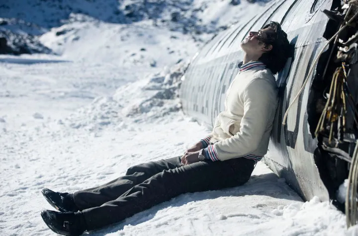 نگاهی به فیلم «جامعه‌ی برفی» محصول ۲۰۲۳