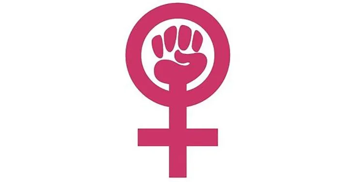 تطبیق دو جهان شعر زنانه