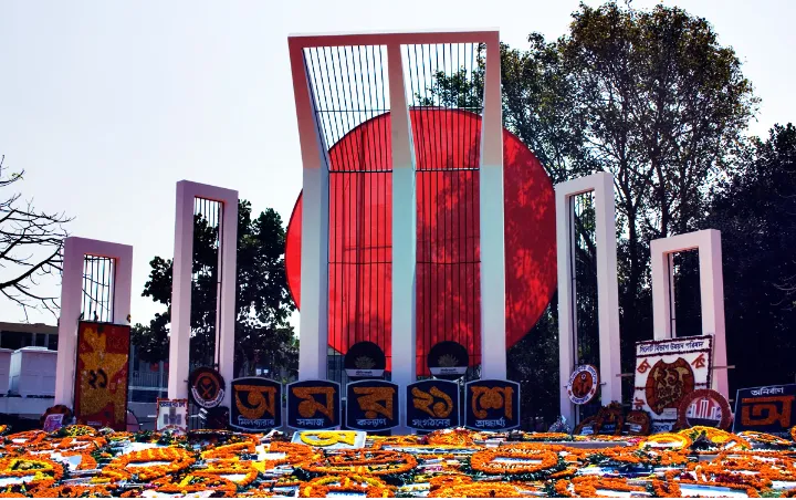 هیچ زبانی مثل زبان مادری با قلب آدم حرف نمی‌زند