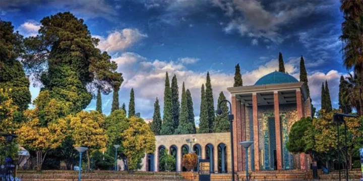 ادبیات فارسی، ادبیات همیشه