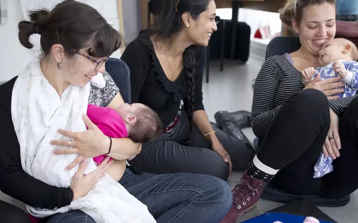 انتاریو دامنه مراقبت‌های درمانی ماماها را گسترش می‌دهد