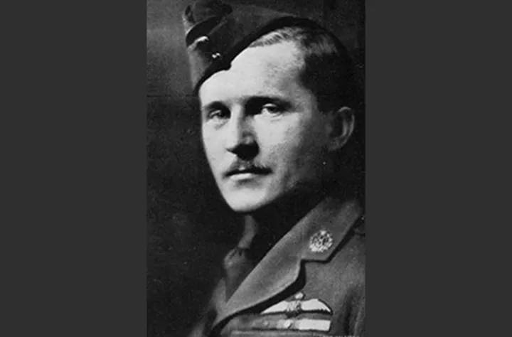 روایت زندگی خلبان اسطوره‌ای کانادا که در تاریخ جاودانه شد    