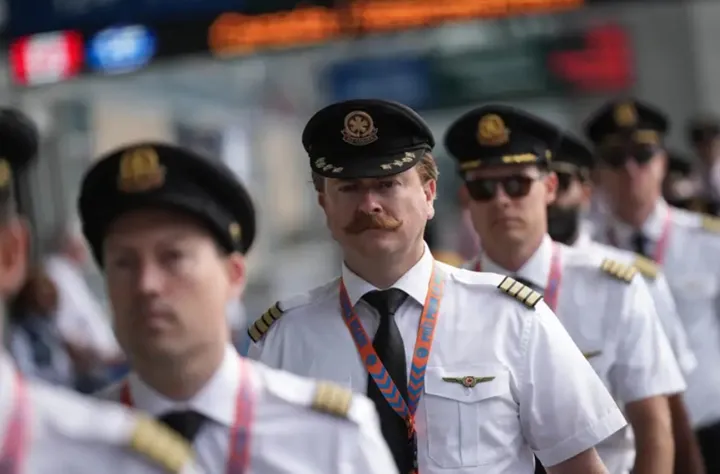 اعتصاب ایرکانادا صدها میلیون دلار به اقتصاد کشور ضرر خواهد زد