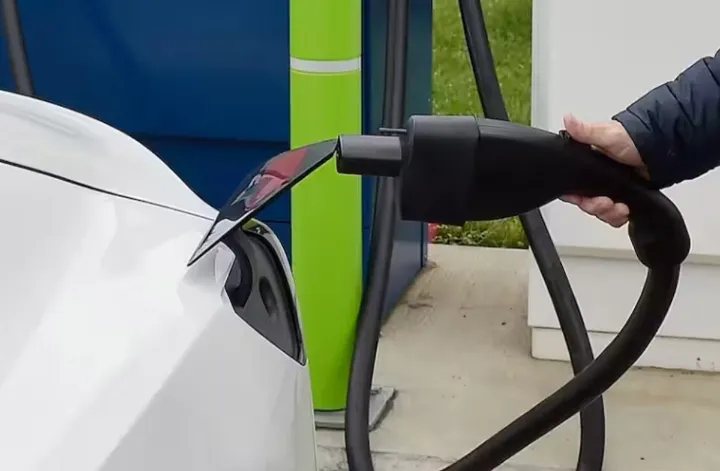 نیمی از کبکی‌ها به فکر خرید خودرو برقی هستند  