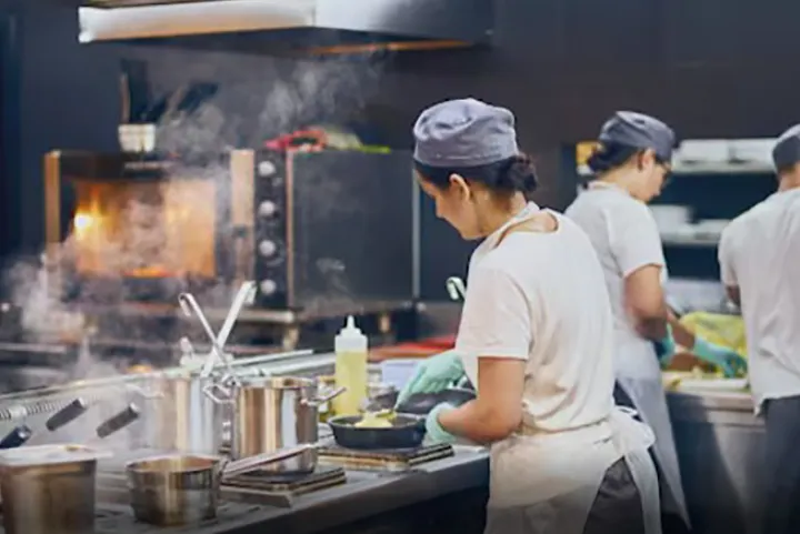 مصائب کارگران خارجی موقت در کانادا