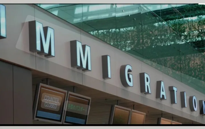 وزارت مهاجرت در پرونده‌های درخواست اقامت دائم غرق شده است