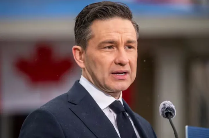 پالیو وعده داد: کاهش کارمندان دولتی، انعطاف در دورکاری