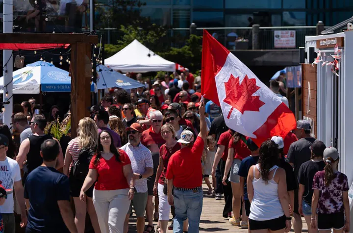 آغاز روند جدید حمایت از پدر و مادرها در کانادا