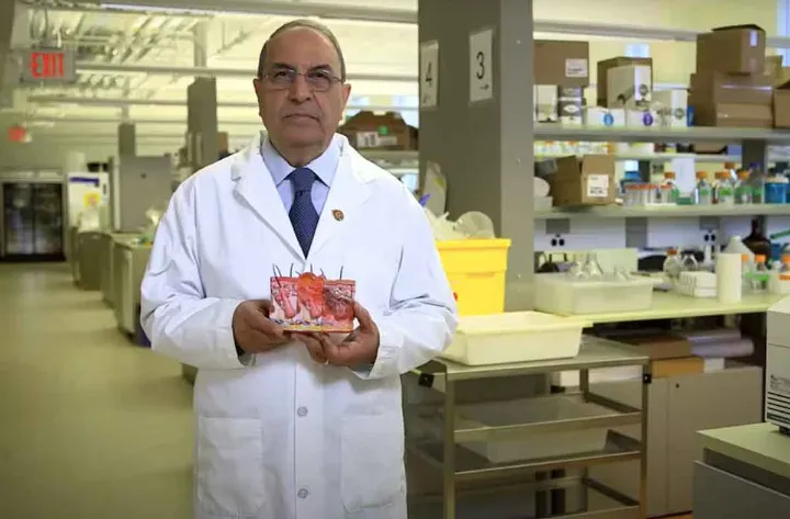 عزیز قهاری، از دانشگاه بی.سی داده‌ها را جعل کرده